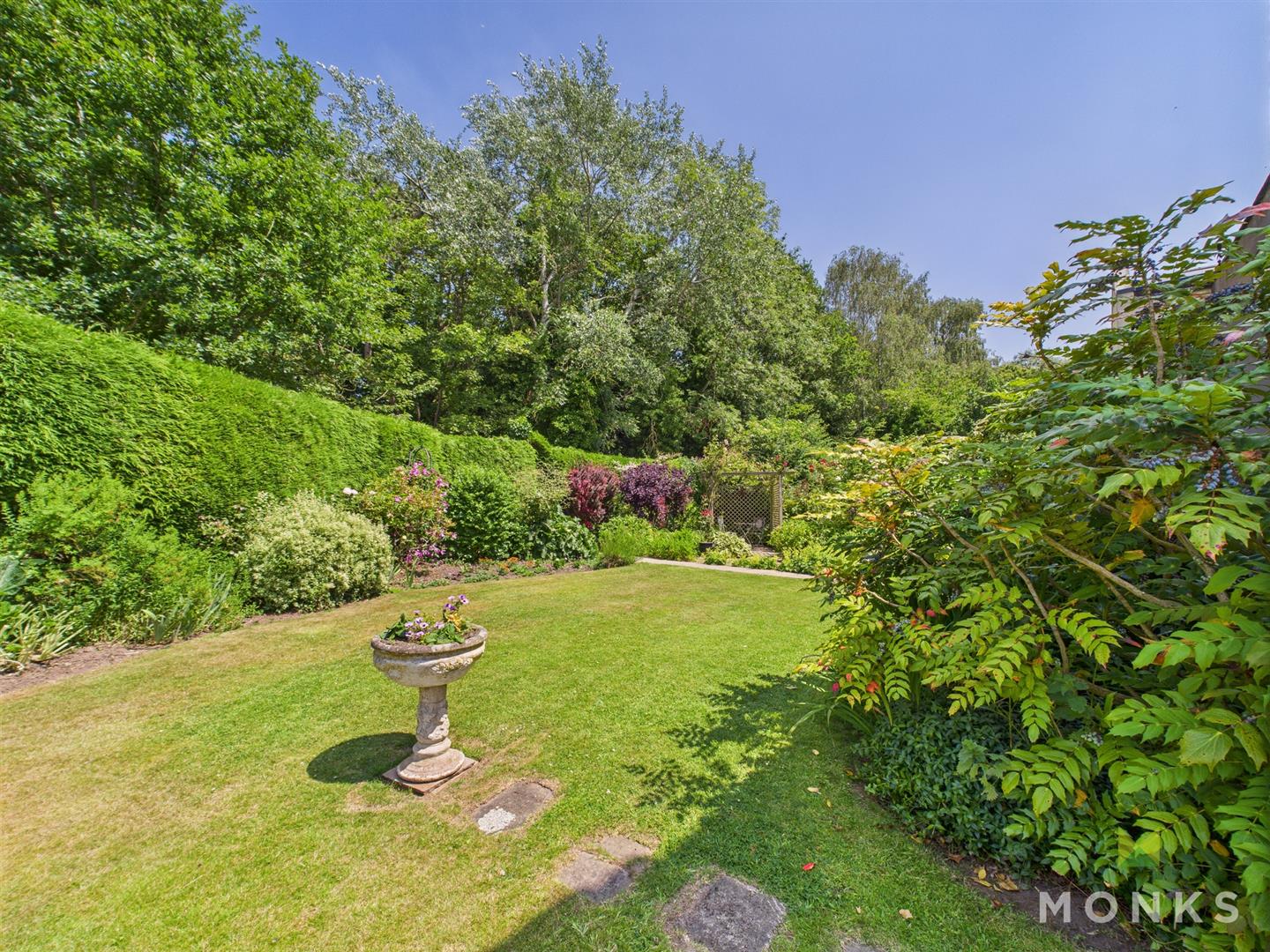 2 Lythwood Hall, Shrewsbury, SY3 0AD SSTC